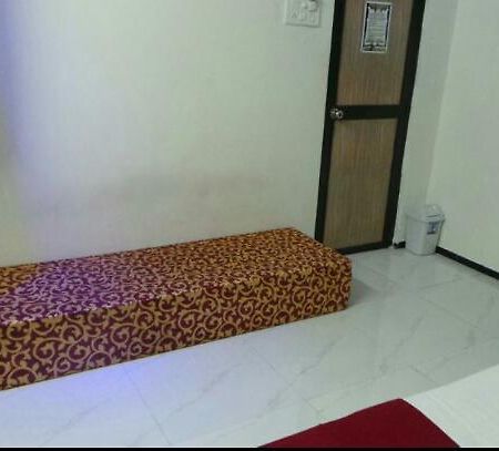 New Metro Guest House Mumbai Exterior foto