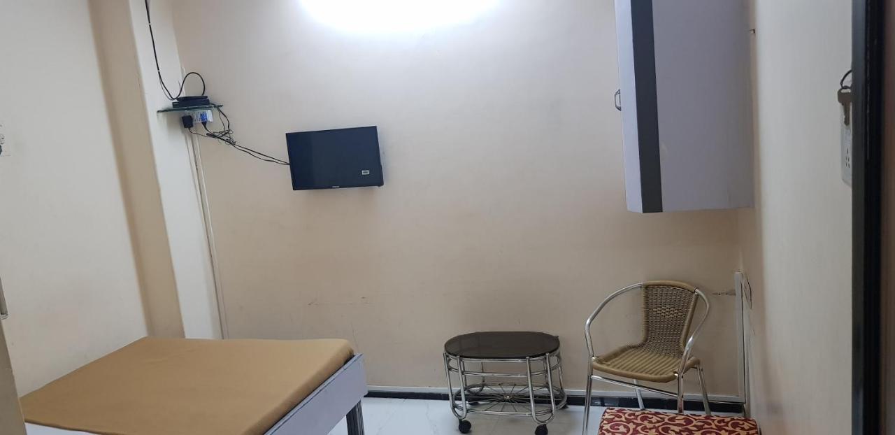 New Metro Guest House Mumbai Exterior foto
