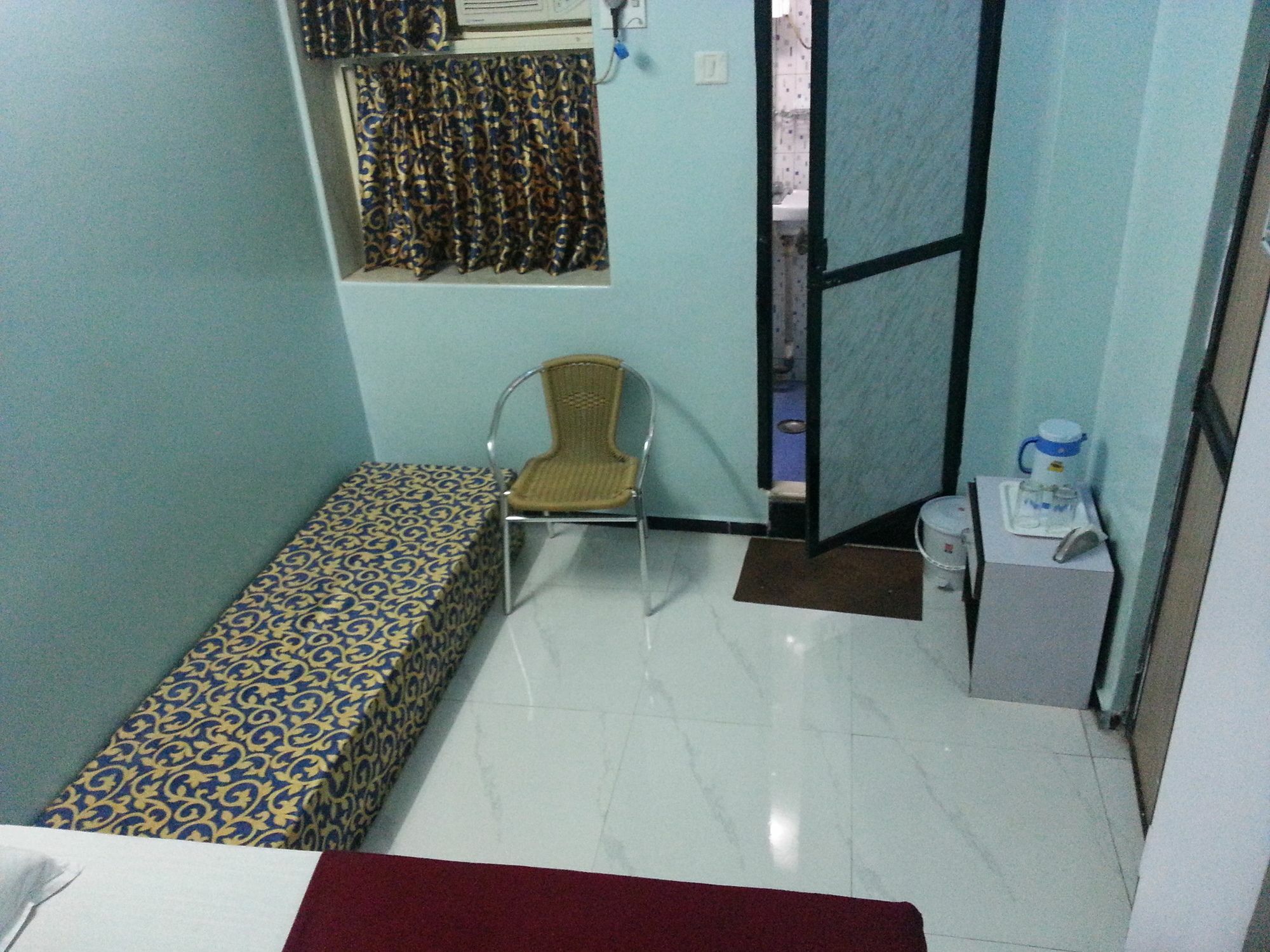 New Metro Guest House Mumbai Exterior foto